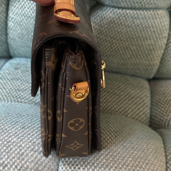 Louis Vuitton pouchette metis… great bag - Picture 3 of 12